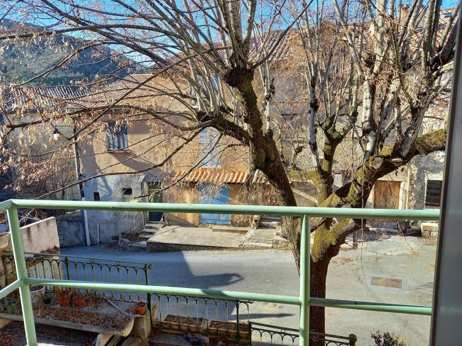 Comps Sur Artuby, Le Tilleul Et Le Four, Jabron Exterior foto